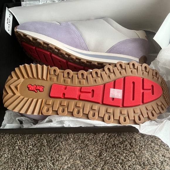 New Coach Women’s Runner Sneaker - Picture 4 of 6